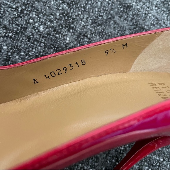 Stuart Weitzman Linda Pump Red Quasar Patent Leather Peep Toe Shiny Women’s 9.5 - Picture 8 of 9